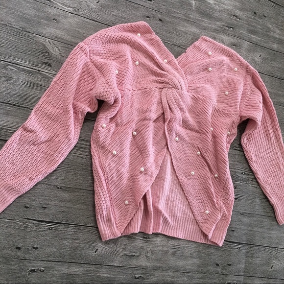 💕Super Cute Pink Pearl Twist Cross Sweater - Picture 7 of 8